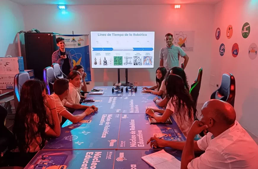 Fundacite Falcón continúa formación en robótica educativa
