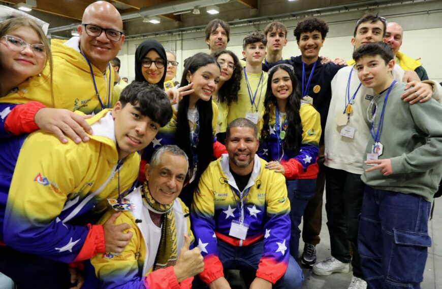 Delegación venezolana de robótica se ubica segunda en las rondas eliminatorias de la FIRST Tech Challenge