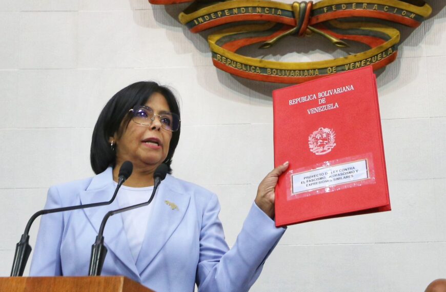 Vicepresidenta Ejecutiva presenta ante la AN proyecto de Ley contra el Fascismo, Neofascismo y Expresiones Similares