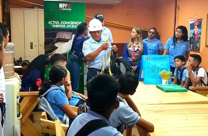 Estudiantes de Amazonas conocen funcionamiento del Sistema Eléctrico Nacional