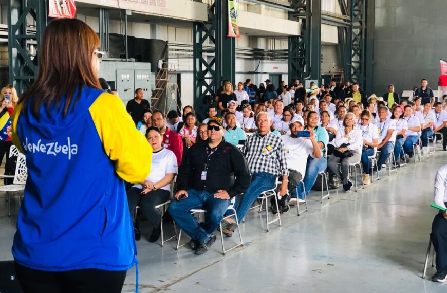 En Falcón avanza formación científica de docentes y estudiantes