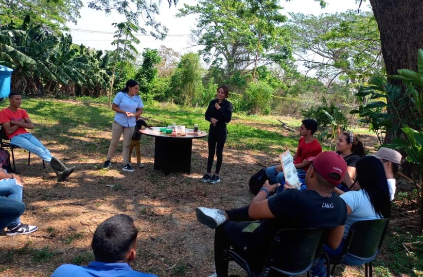 Fundacite Yaracuy capacita a estudiantes de la UPTYAB en producción de semillas agroecológicas
