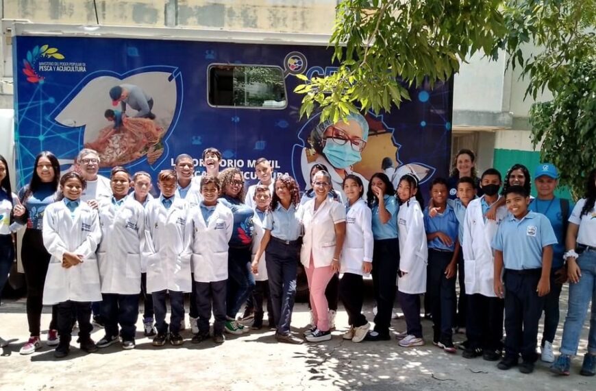 Fundacite Sucre estimula interés de estudiantes con Ruta Científica Marina