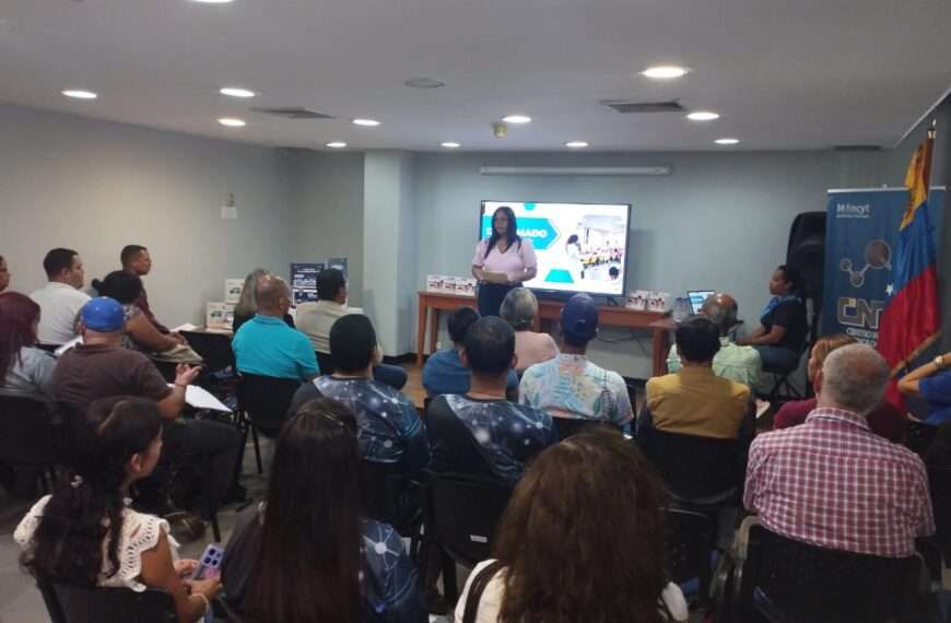 Docentes de Miranda participan en diplomado «Juguemos Haciendo Ciencia» del CNTQ