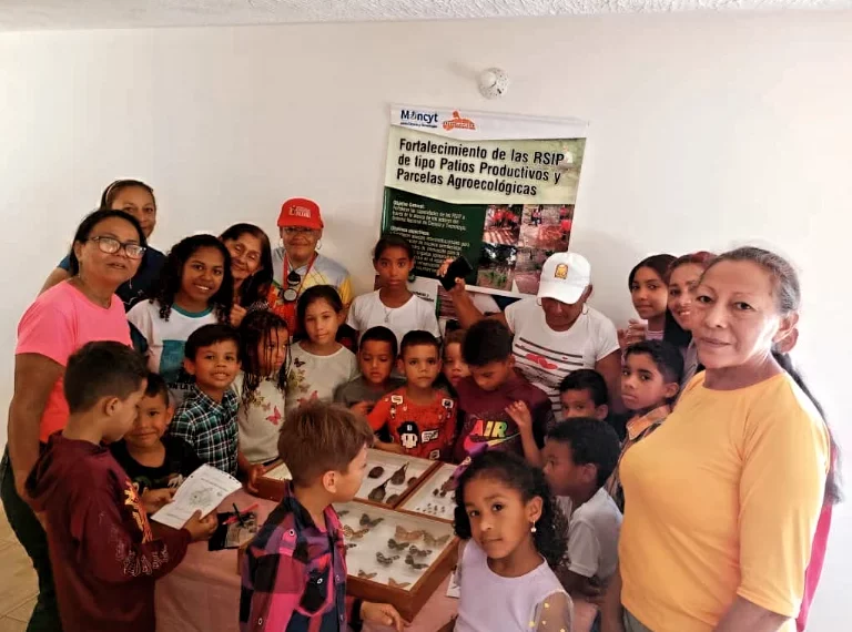 Realizan taller “Conociendo a los Insectos” en el urbanismo Libertadores de América de Falcón