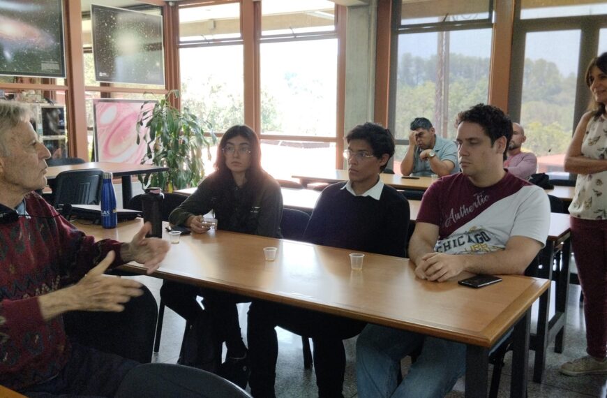 Fundación CIDA promueve estudio de cuerpos celestes en ciclo de charlas «Un instante en el universo»
