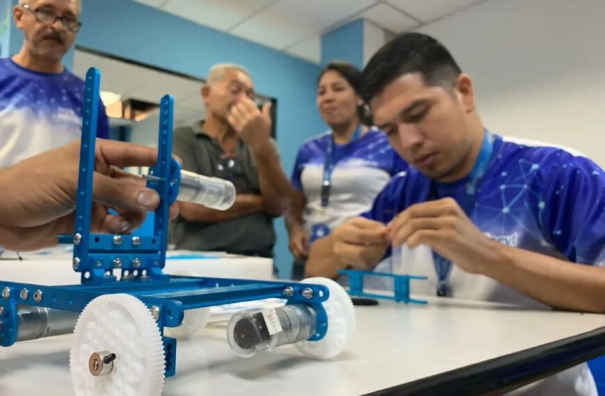 En Amazonas comienza ciclo formativo de robótica, electricidad básica y primeros auxilios