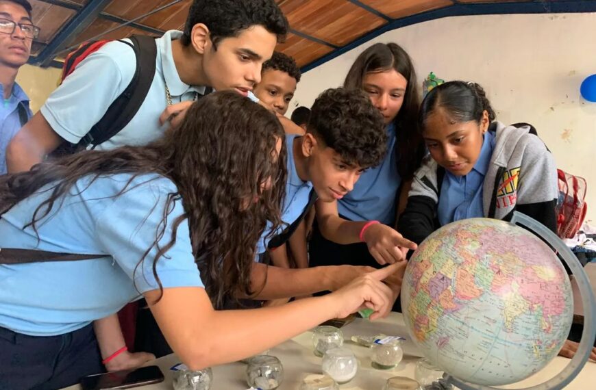 Sala Itinerante “Dra. Anamaría Font” inspira a estudiantes del estado Lara