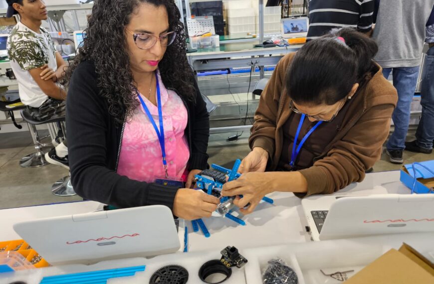 Mincyt capacita a nuevos facilitadores en Robótica Educativa 