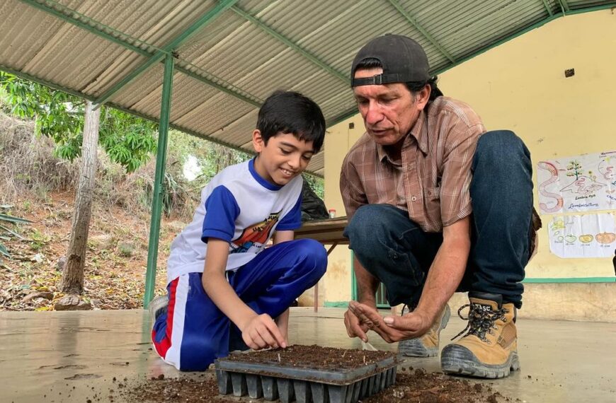 Estudiantes larenses descubren cómo funcionan laboratorios de biotecnología