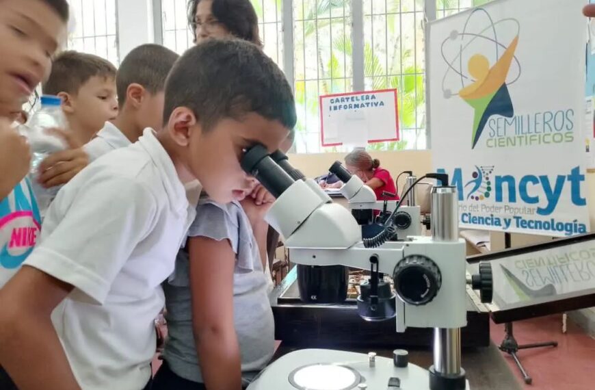 Nueva Esparta | Más de 280 estudiantes se divierten con dinámicas vinculadas a la ciencia