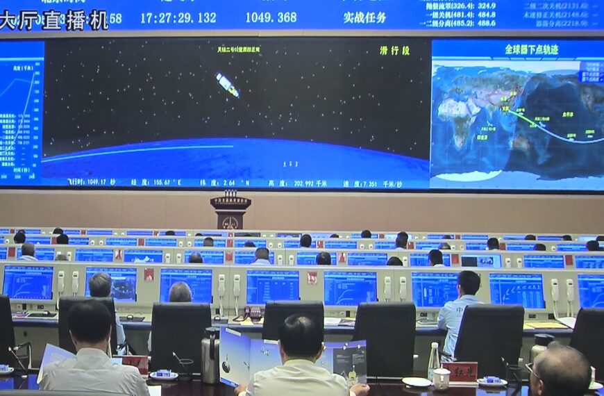Lanzamiento de la sonda lunar Chang’e-6 constituye un logro para el sistema de ciencia y tecnología de China